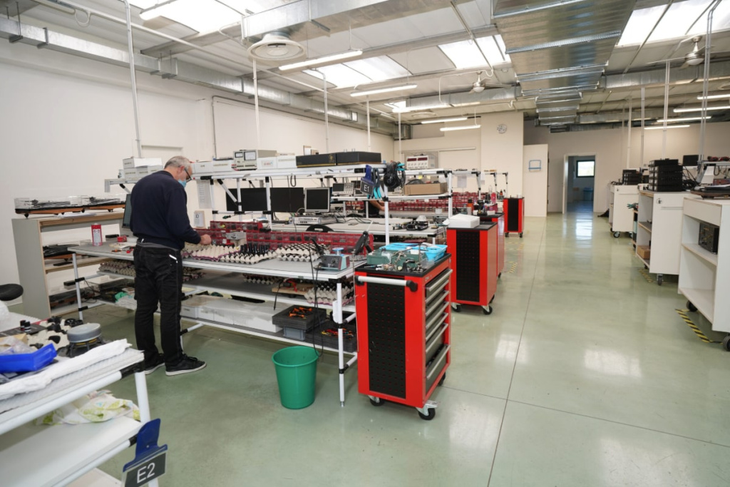 На фабрике Gold Note