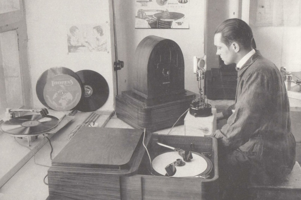 История Hi-Fi в Швейцарии
