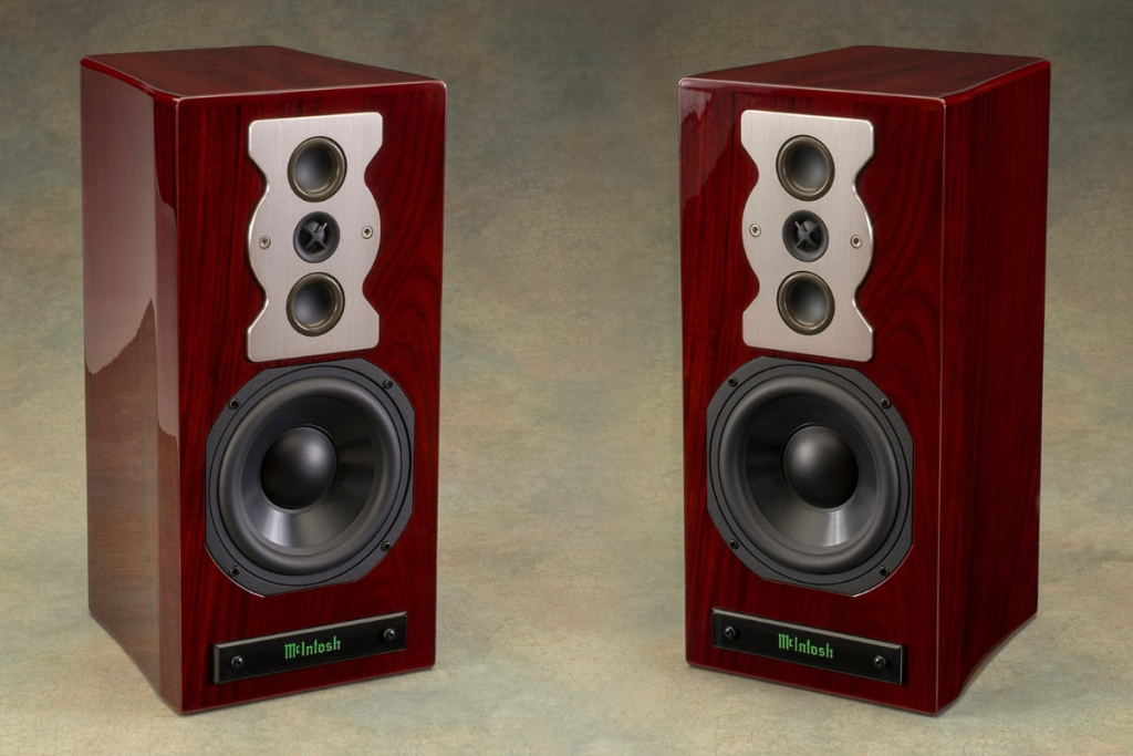 Полочная акустика McIntosh XR50