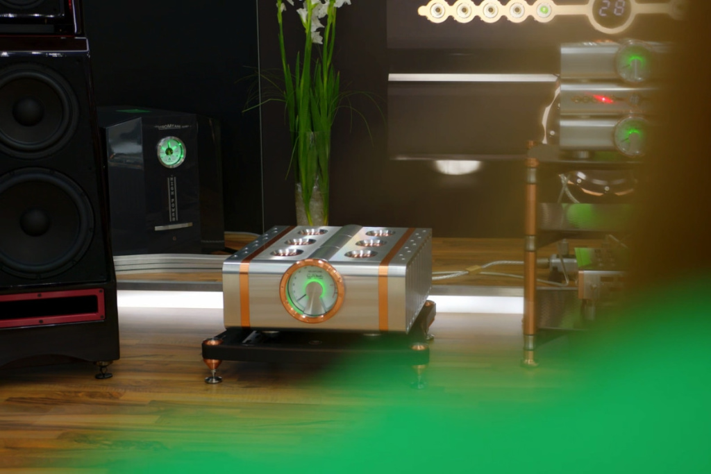 Усилитель Dan D’Agostino Relentless Epic 800