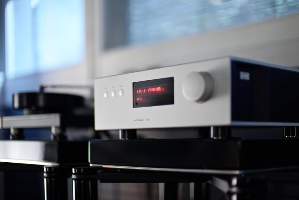 Soulution 727 Preamplifier