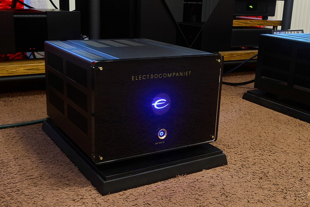 Усилитель Electrocompaniet AW 800M